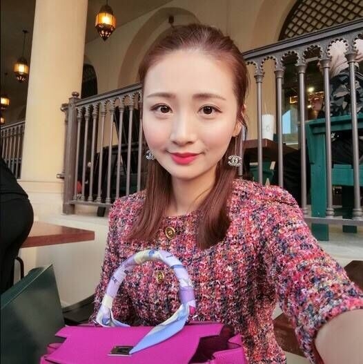美婷的第一张照片--深圳中老年相亲网