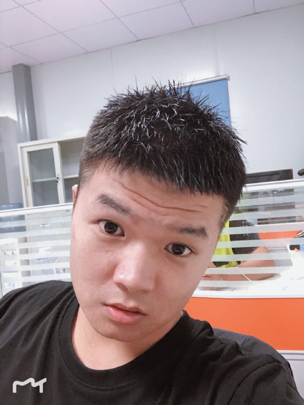 不忘初心的第一张照片--深圳中老年相亲网