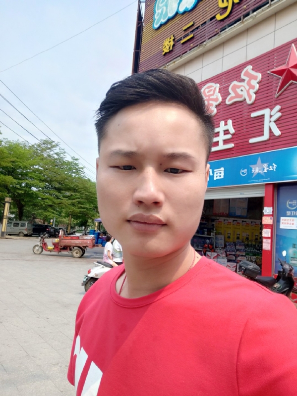 刘振军的第一张照片--深圳中老年相亲网