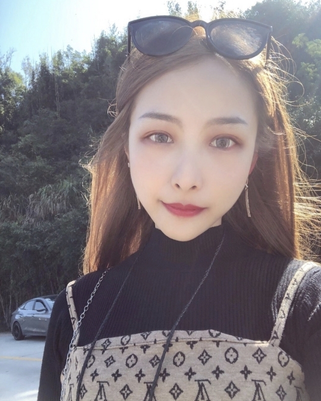 请叫我女王大人的第一张照片--深圳中老年相亲网