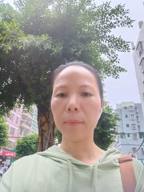 容容的第一张照片--深圳中老年相亲网