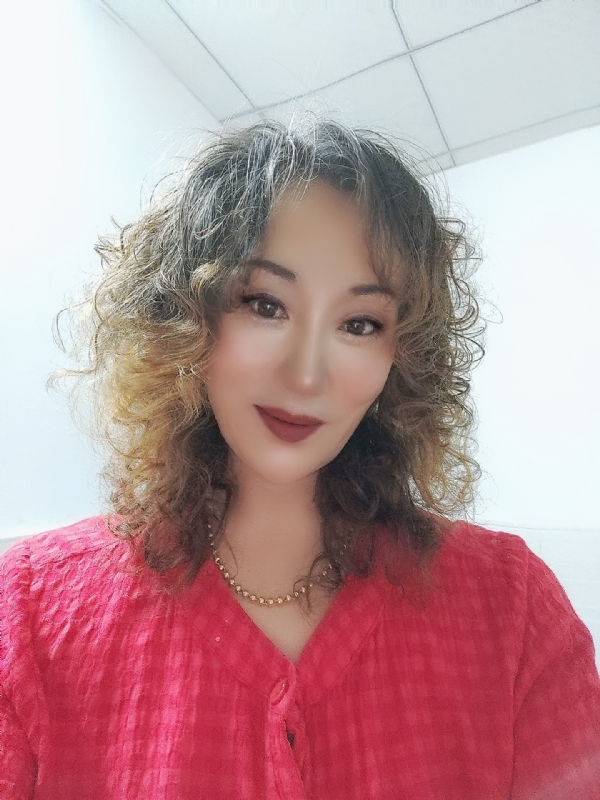燕子的第一张照片--深圳中老年相亲网
