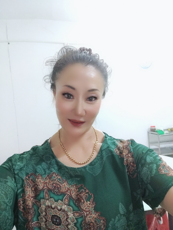 燕子的第二张照片--深圳中老年相亲网