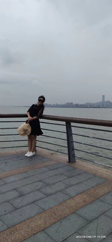 清秋的第一张照片--深圳中老年相亲网