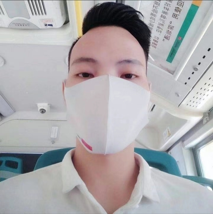 摆渡者的第一张照片--深圳中老年相亲网
