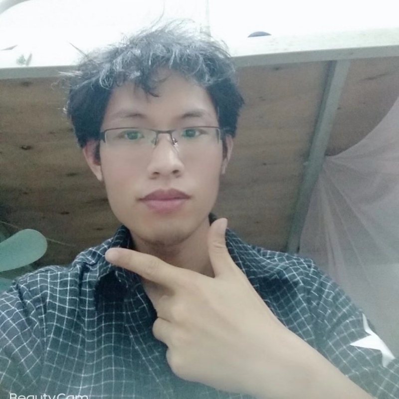 右边的第一张照片--深圳中老年相亲网