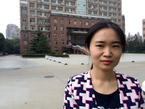 女儿征婚的第一张照片--深圳中老年相亲网