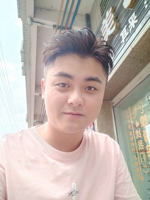 李健诚的第一张照片--深圳中老年相亲网