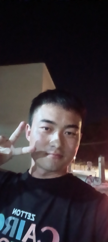 逆光的第一张照片--深圳中老年相亲网