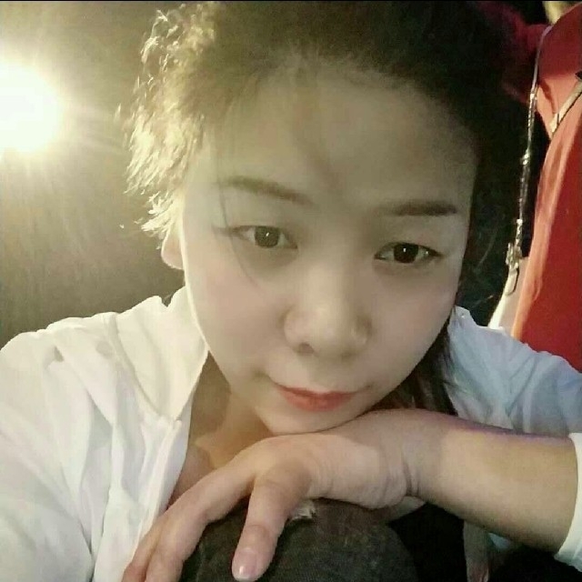 林露的第一张照片--深圳中老年相亲网