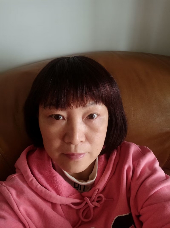 红玫瑰的第一张照片--深圳中老年相亲网