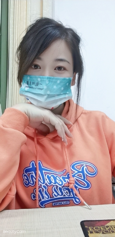 姚瑶的第一张照片--深圳中老年相亲网