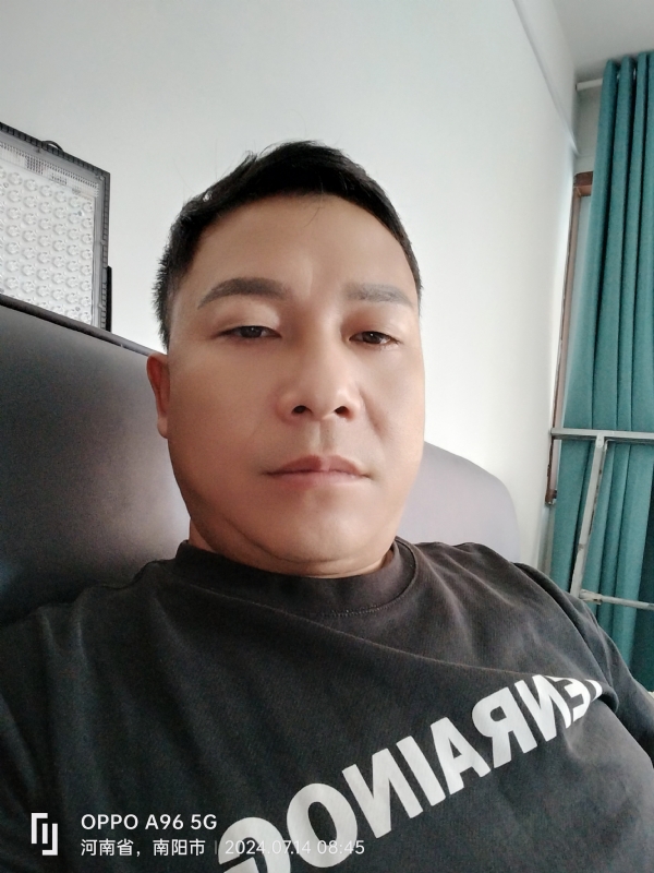 楚辞的第一张照片--深圳中老年相亲网