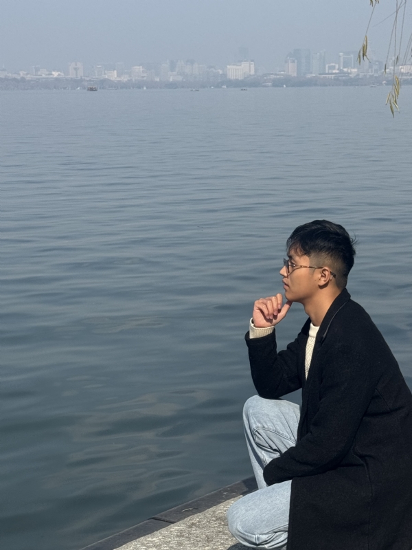 不二的第二张照片--深圳中老年相亲网